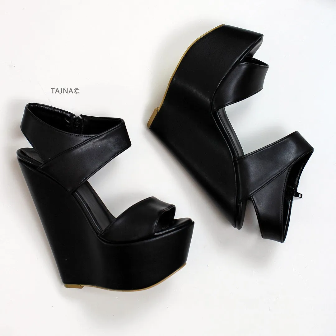 Black Bold Strap 16 cm Heel Wedge Sandals