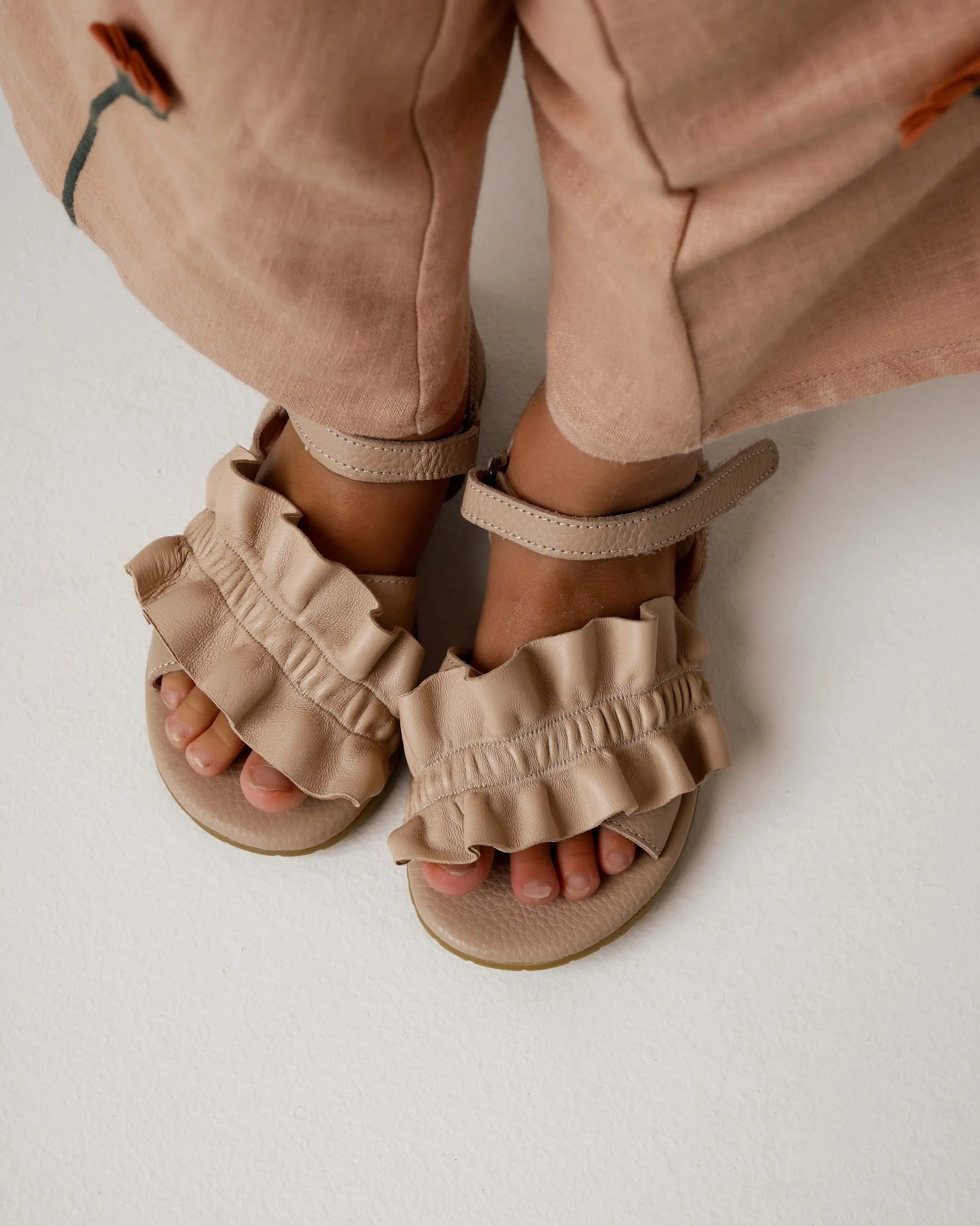 Fine Sandals | Light Rose Leather