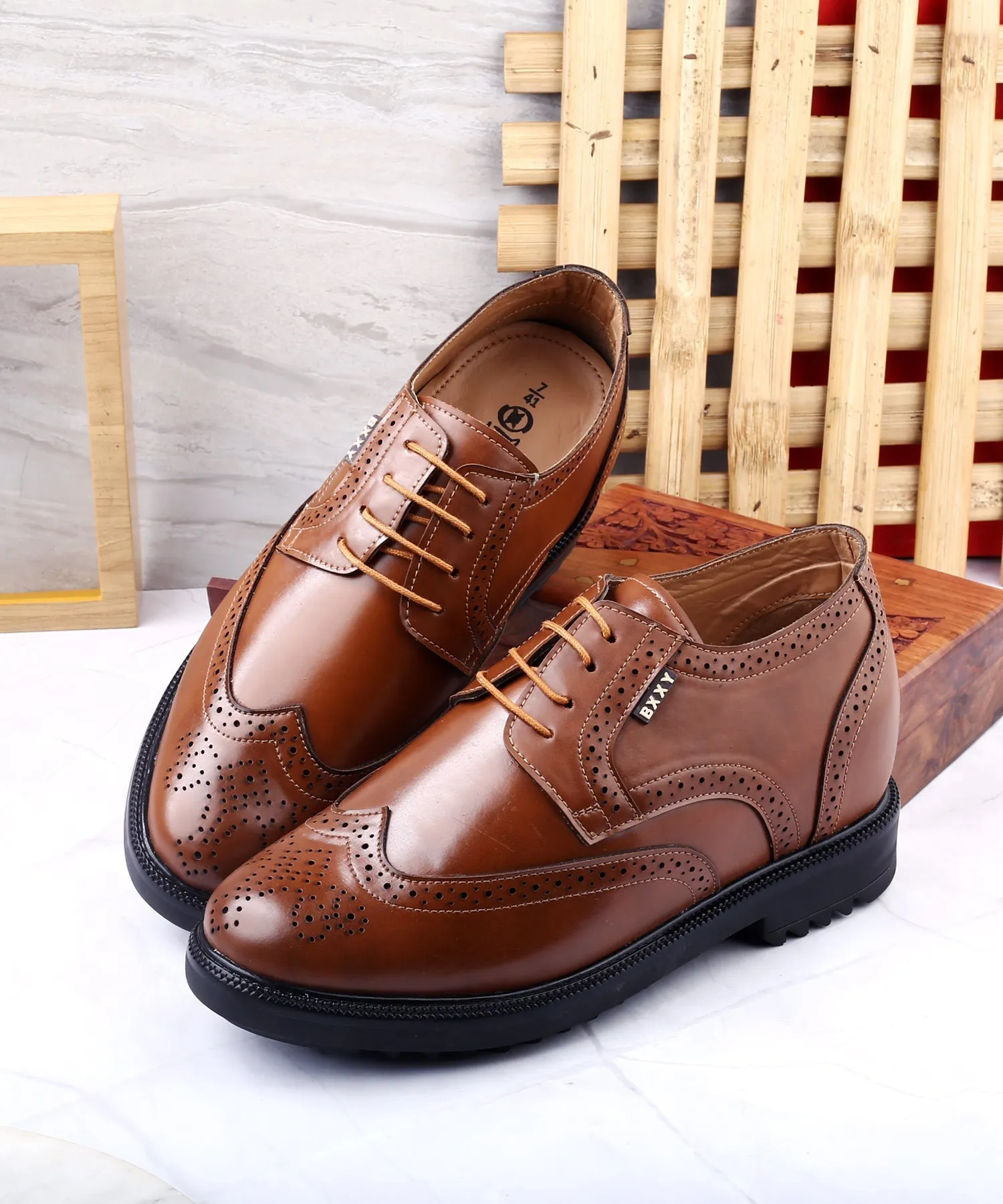 Men's 3.5 inch Hidden Height Increasing Faux Leather Formal Brogue Shoes