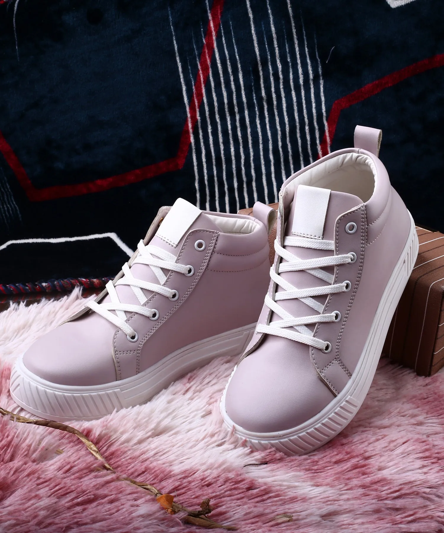 New Stylish Women's Stylist Sneaker Lace-up Shoes