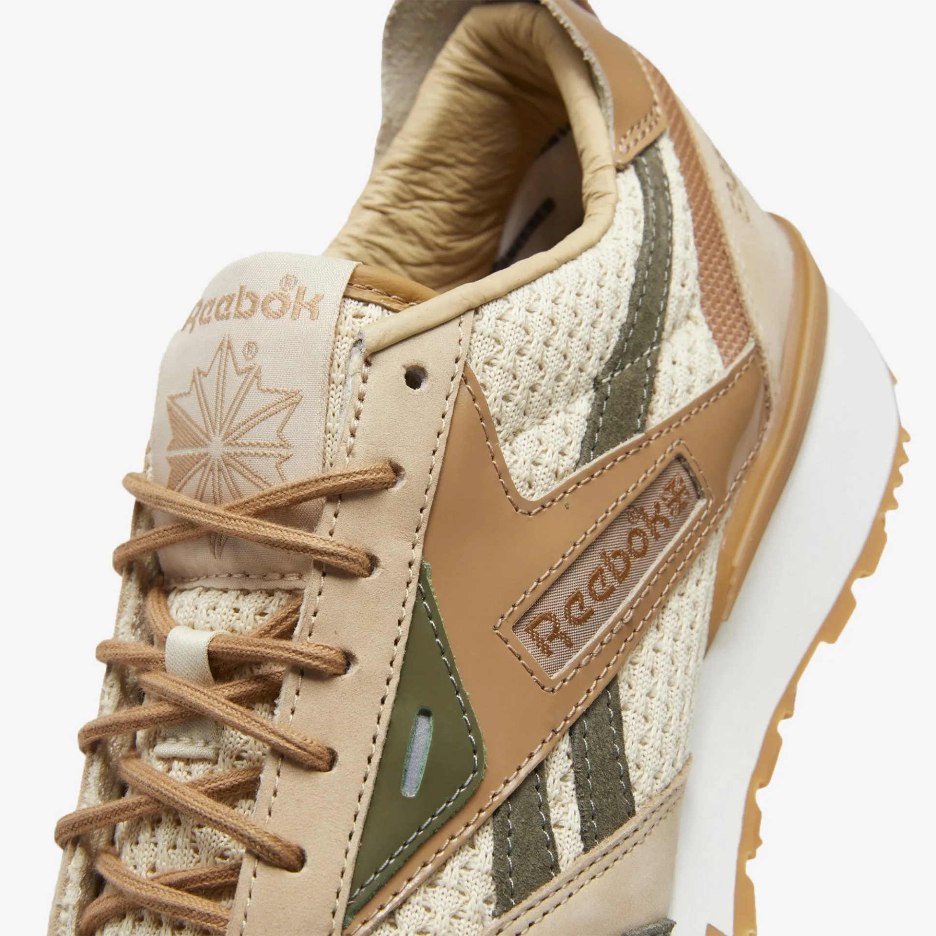 Reebok | ENGINEERED GARMENTS LX2200  { SOFT CAMEL