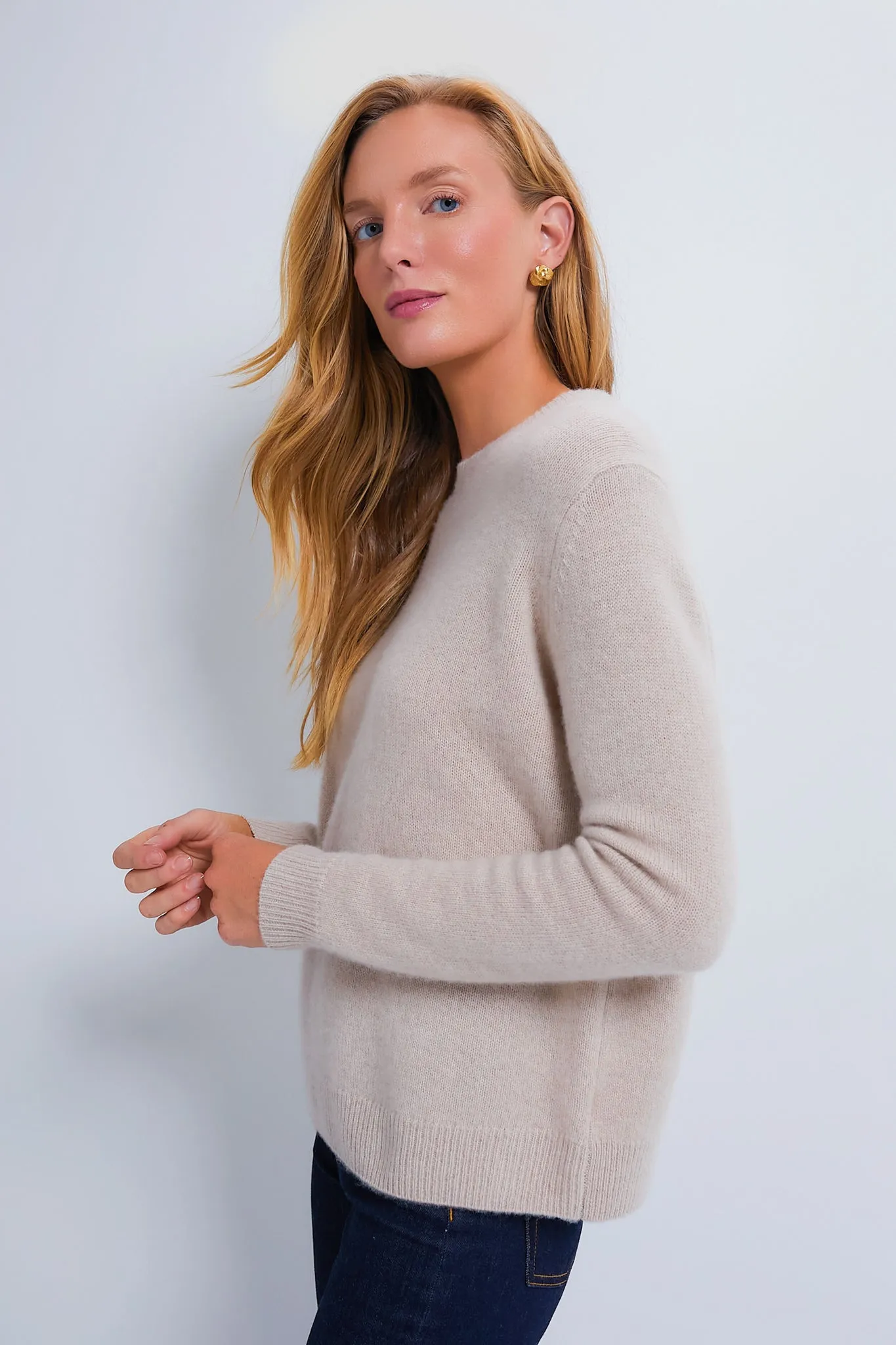 Sandstone Bodie Cashmere Boyfriend Crewneck