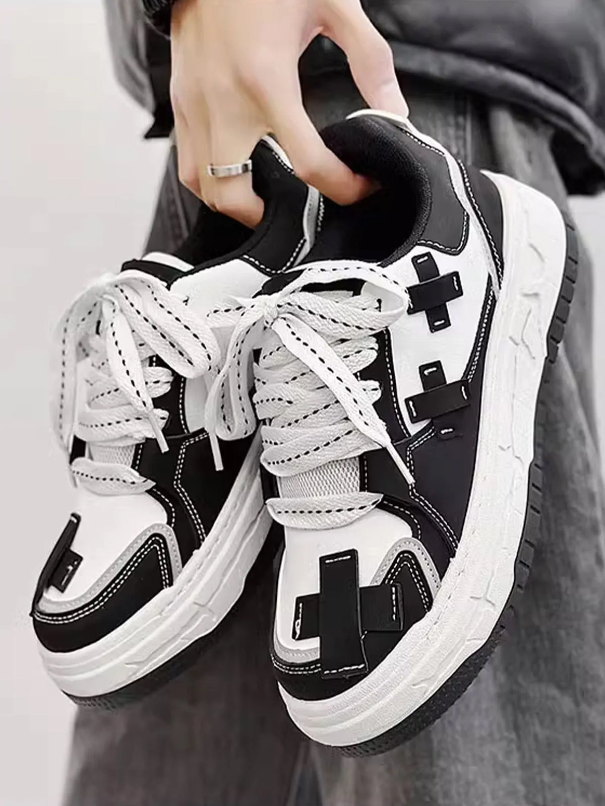 WLS StarryGlide Cross Patch Skate Shoes